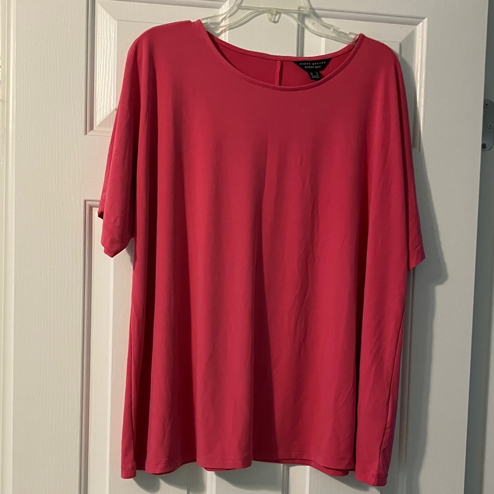 Susan Graver Vibrant Pink Short Sleeve Liquid Knit Top